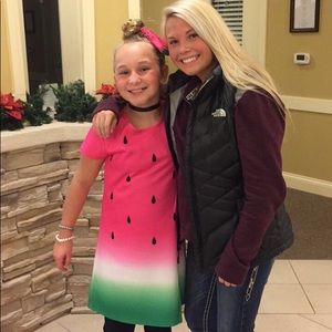 Meet your Posher, Raegan